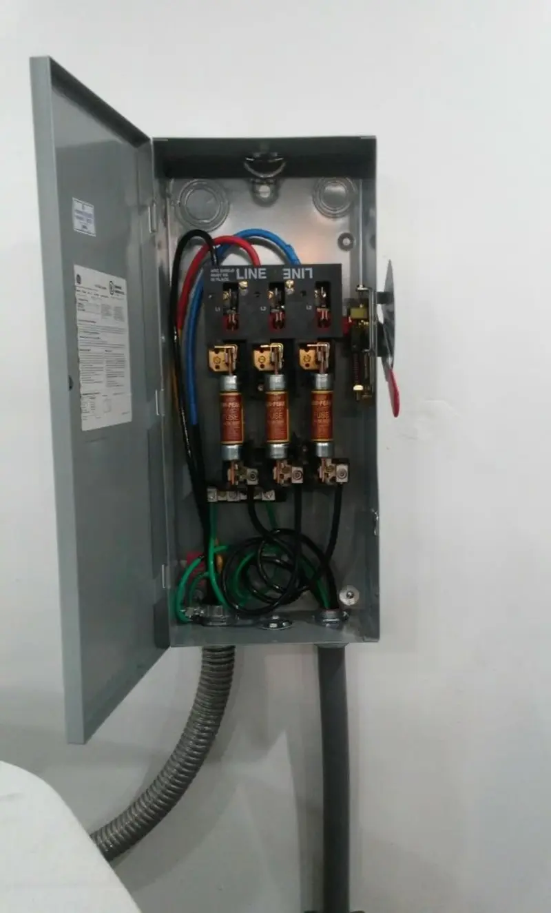 Three-phase disconnect switch installed for Electrical Wiring & Rewiring in Puyallup